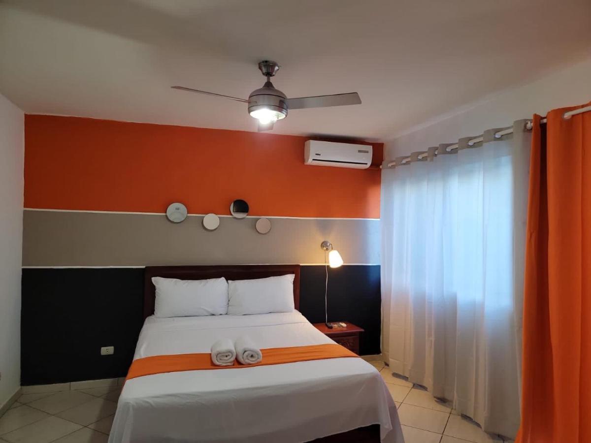 Hotel Sea Breeze Sosúa 外观 照片