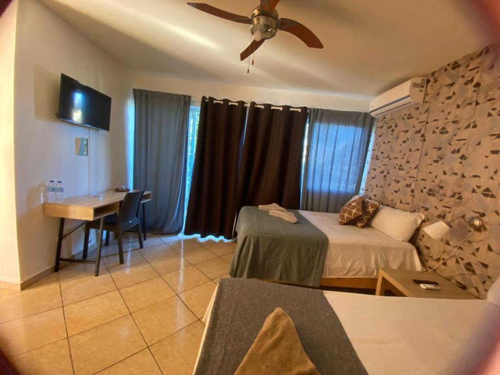 Hotel Sea Breeze Sosúa 外观 照片